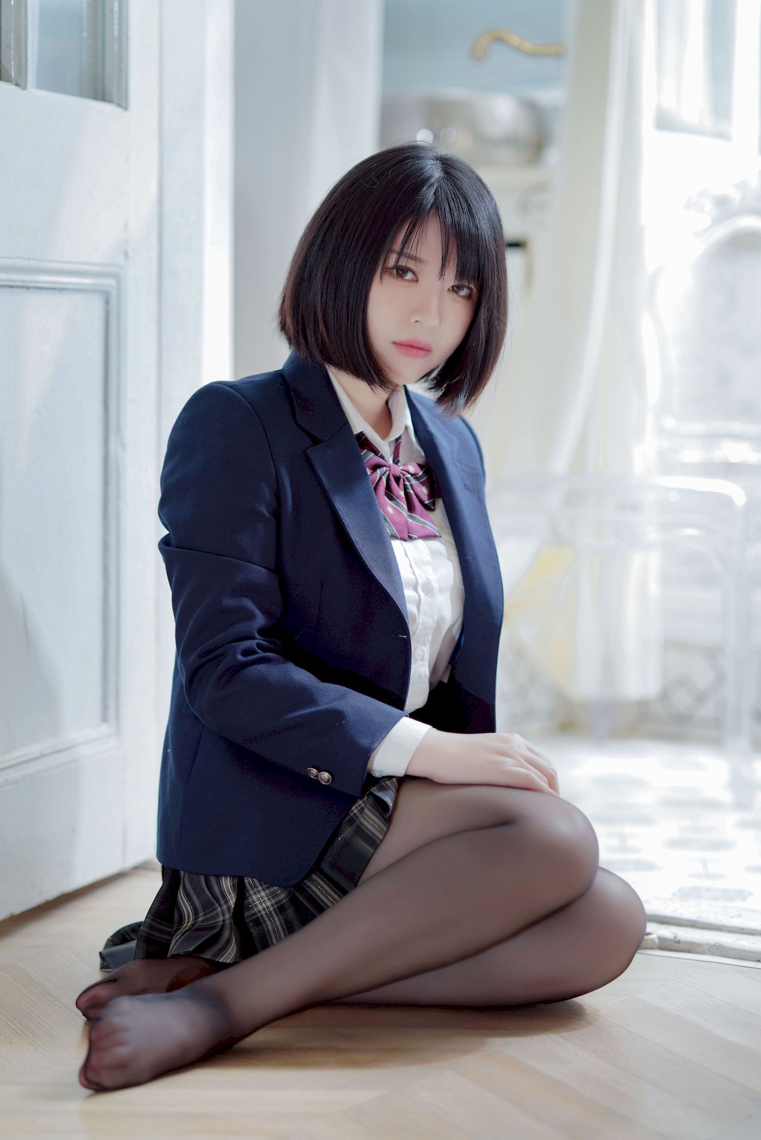 半半子_黑丝JK制服彼女の主题性感写真