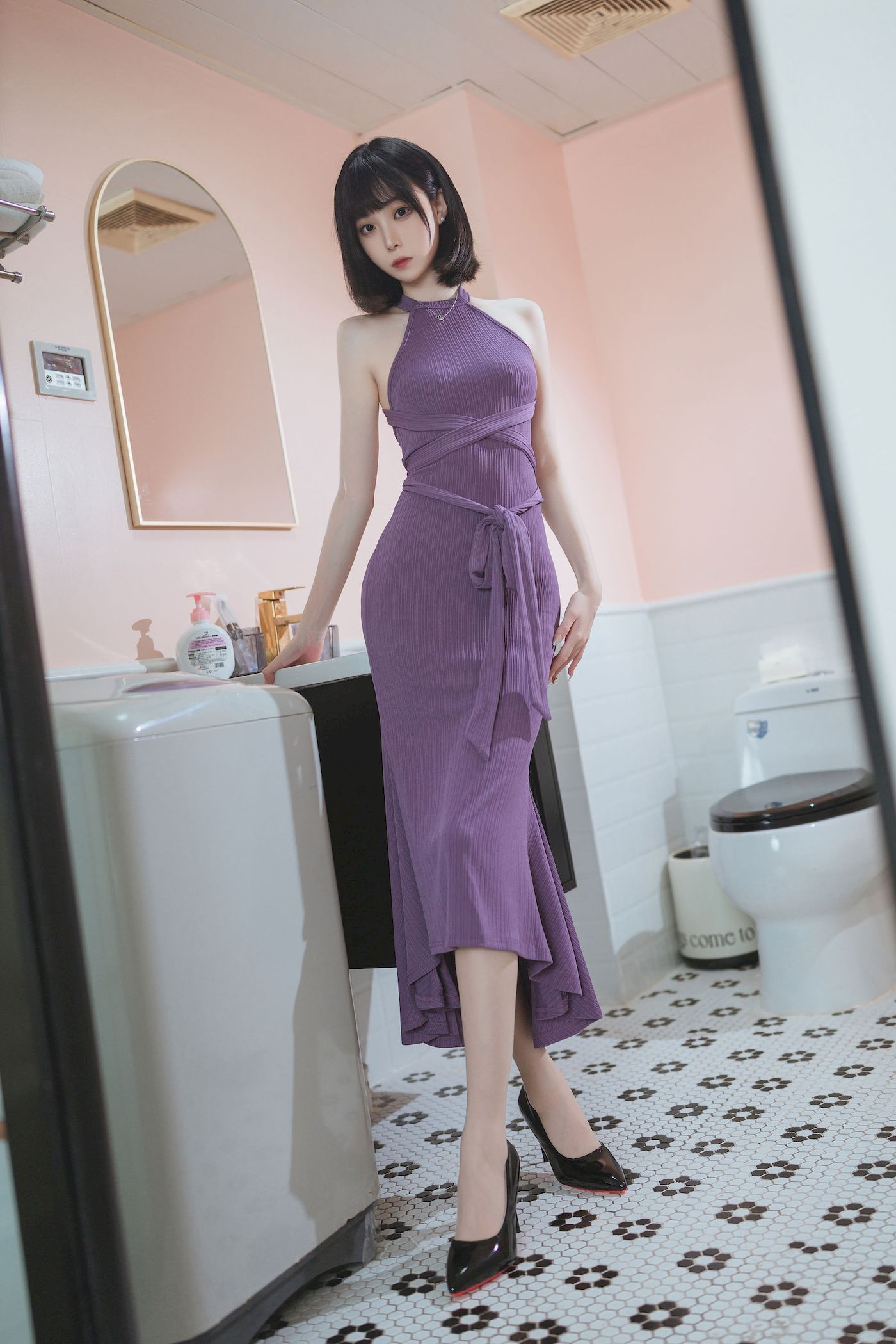 许岚LAN紫韵长裙搭配白嫩美腿性感写真