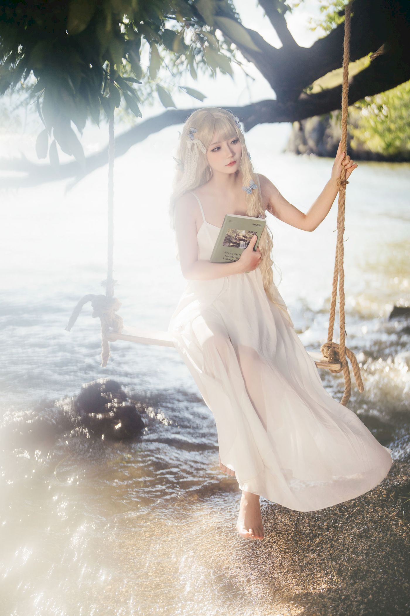 白裙美女是三不是世w