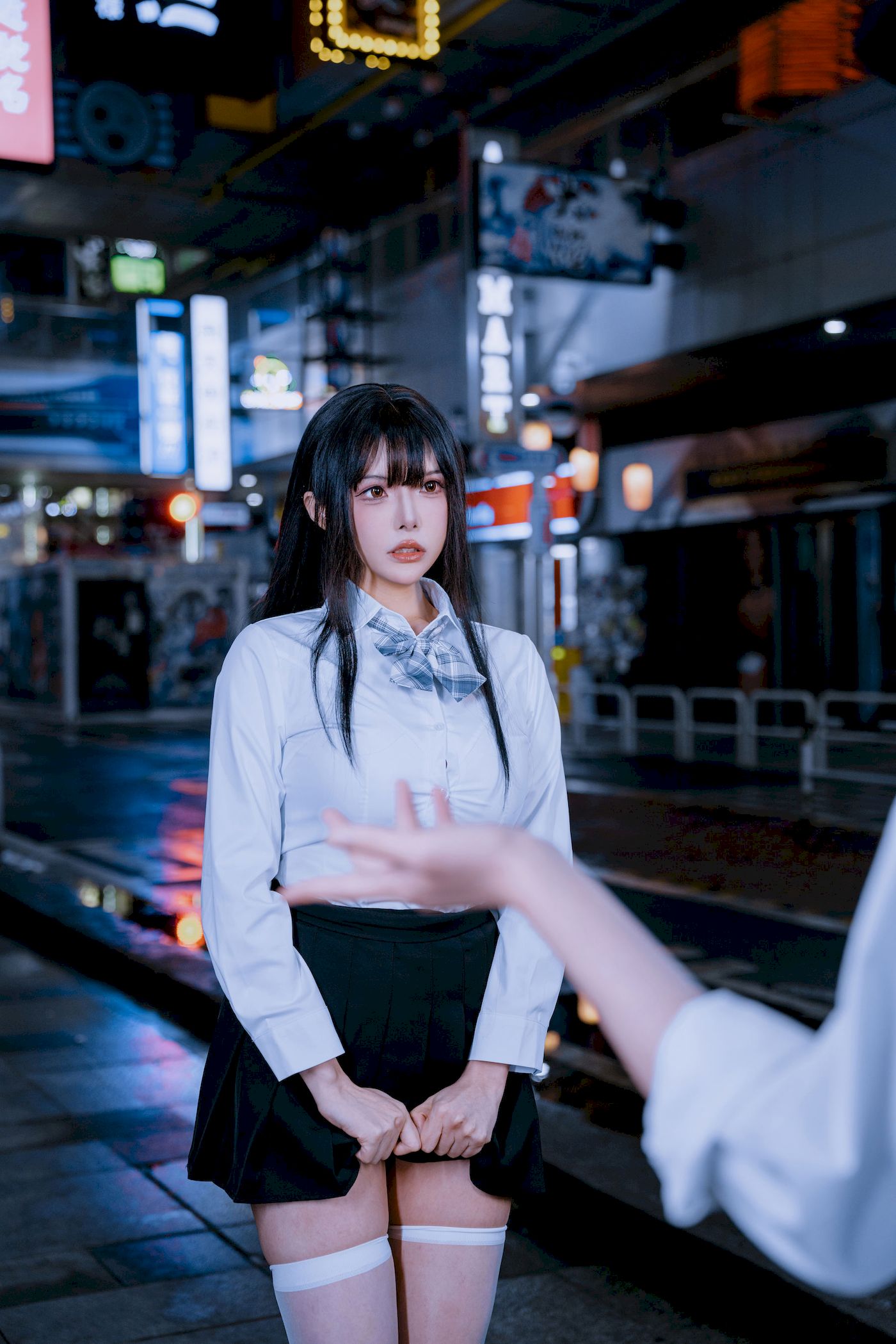 夏小秋秋秋白丝学妹制服户外性感写真