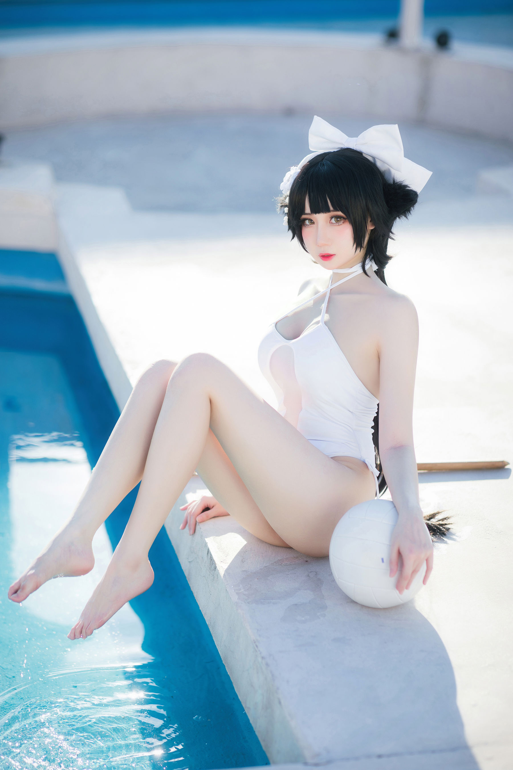 焖焖碳傲人身材泳装COS碧蓝航线高雄