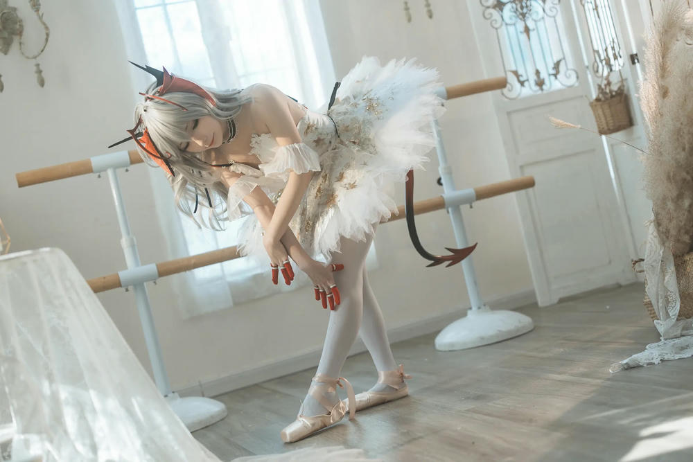 图片[9]-是三不是世w – 明日方舟 W 芭蕾【27P】 – COSPLAY-御萝部落