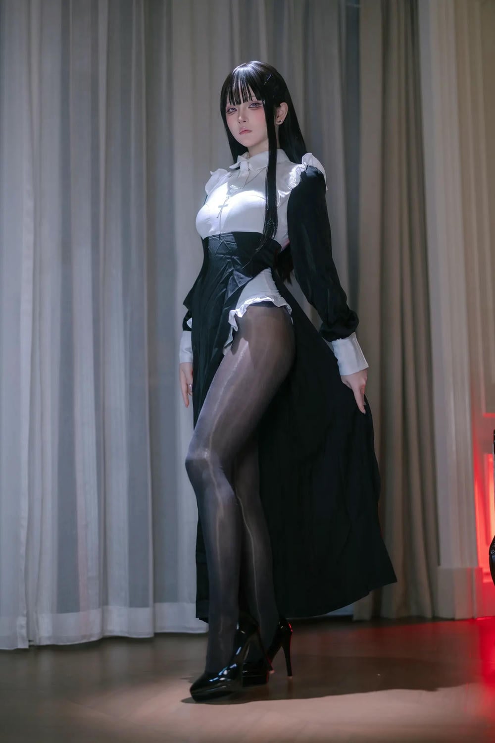 图片[5]-嶼魚 黑絲修女【40P】 – COSPLAY-御萝部落