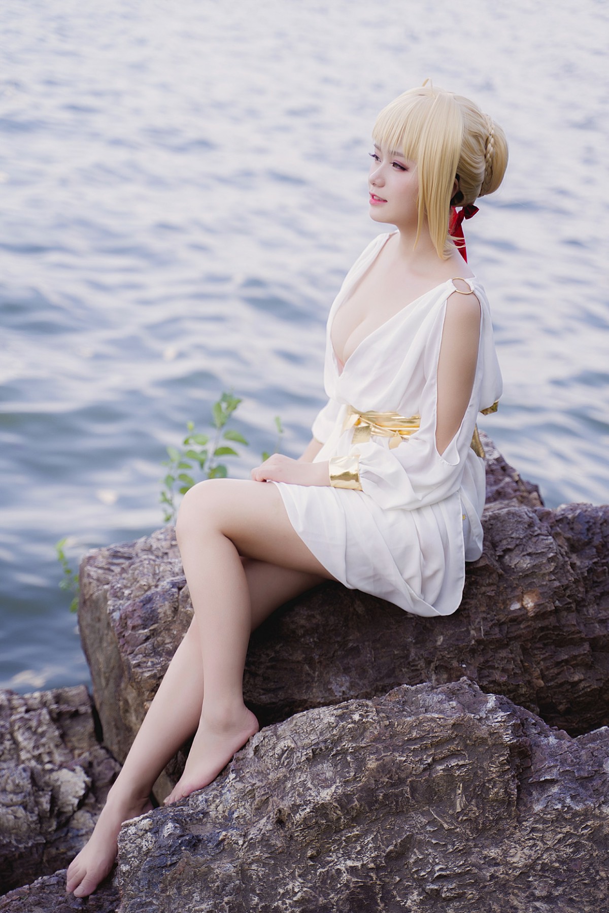 甜美女神 白裙飘逸难以抵挡的诱惑 - COSPLAY-御萝部落